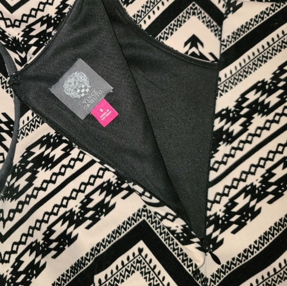 Vince Camuto Dress Size 8. Soft Pink With Black Velvet Chevron Pattern. - Picture 3 of 6